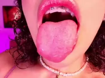 _megan_akbar Image 4