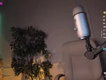 adalyn_glow Image 11