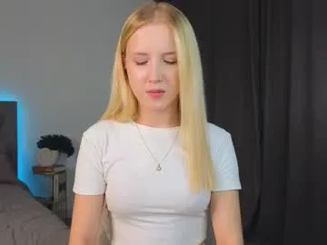 adele_armas Image 13