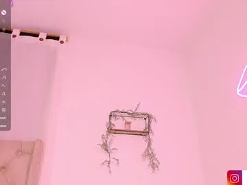 ashly_z's Thumb Image