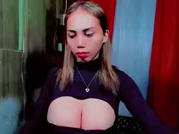 astrid_khalifa Image 13