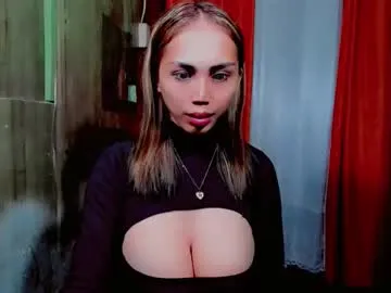 astrid_khalifa Image 14