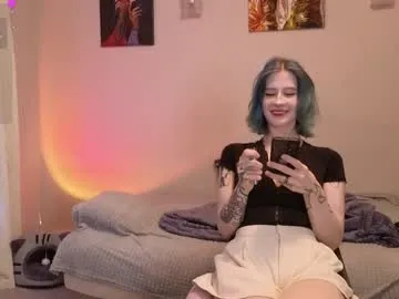 christy_memeow's Thumb Image