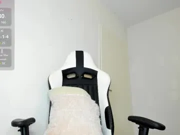 julyssa_sanders Image 10