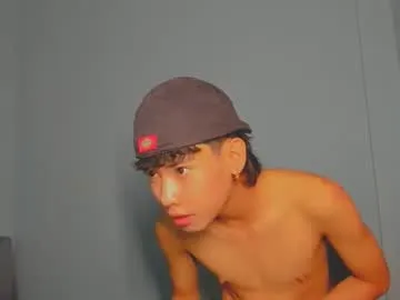 leo_hottiesexyasian's Thumb Image