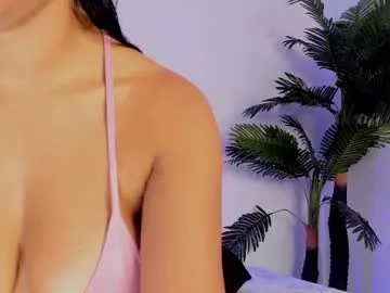 valentina_king18 Image 6