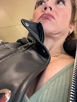 angelitasexy81's Thumb Image