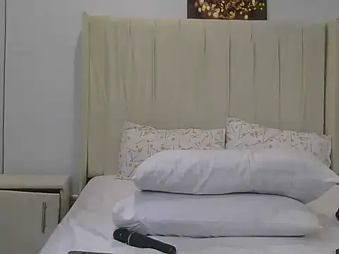 BhadBhad_Kitty Image 6