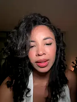 Brunettexio Image 12