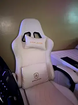 CrownedNyaries Image 14