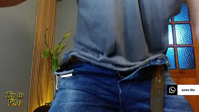 Franck_White Image 4