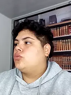 Hailey_Curvy Image 6