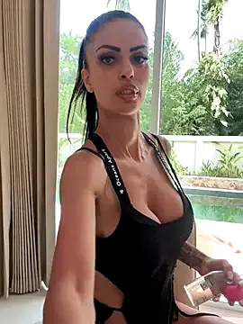 Helena_Karel Image 3