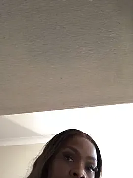 LuciousLips96 Image 14