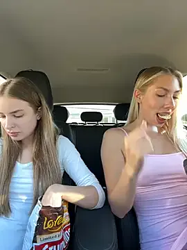 LuisaBecker Image 10