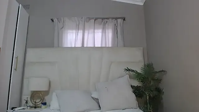 naughtyblackdolie's Thumb Image