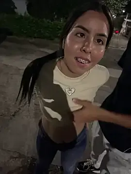 royalgirls_x Image 6