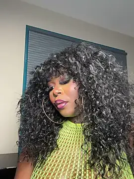 WomanNextdoor1 Image 7